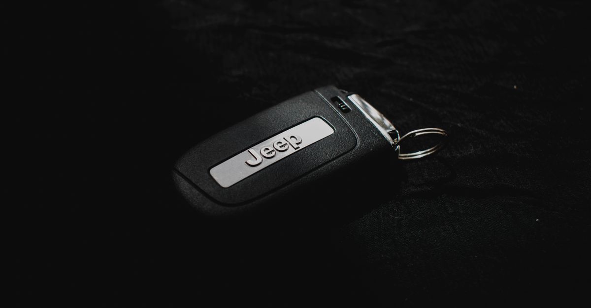 Nissan car key fob — Henderson Locksmiths