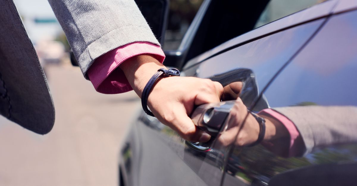 Car Lockout Service That Skips the Dealer Trip — Henderson Locksmiths