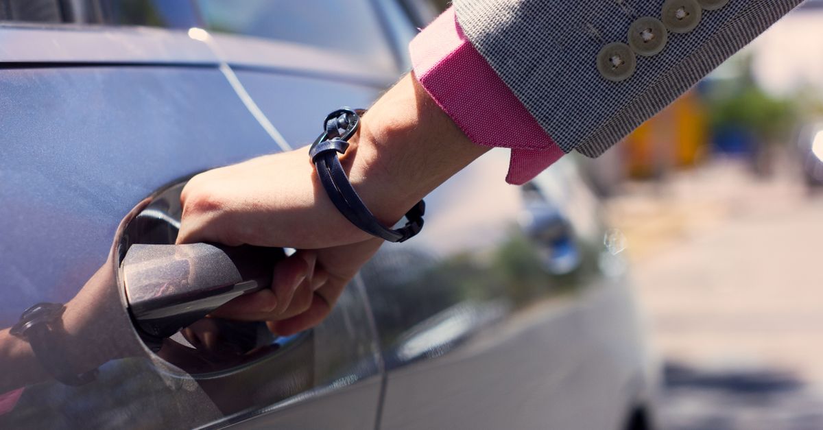 What Determines the Cost of an Emergency Car Lockout Service Call — Henderson Locksmiths